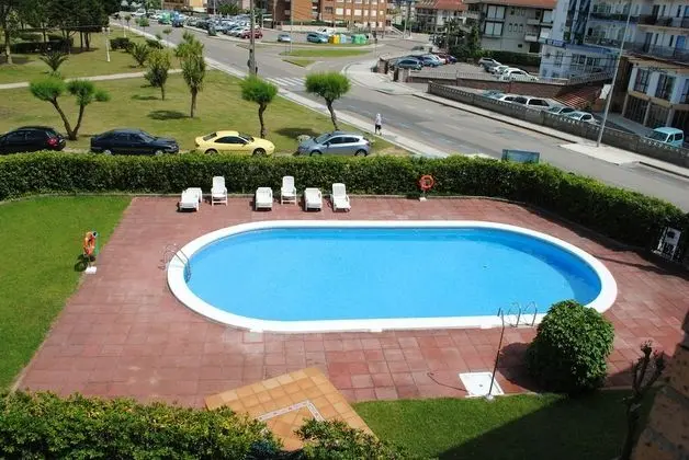 Apartamentos Turisticos Suaces - Havuz
