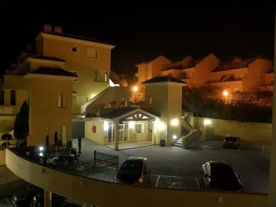 Apartamentos Vista Real - Dış Mekan