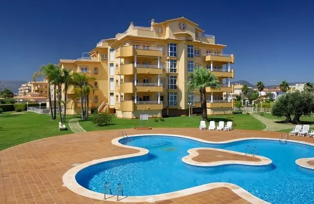 Apartamentos y Villas Oliva Nova Resort
