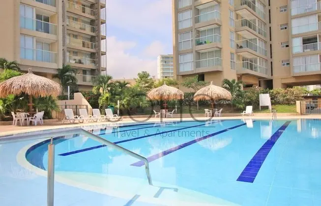 Apartamentos Zazue - Bello Horizonte - Havuz