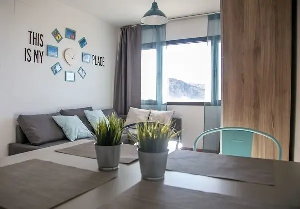 Apartamentos Zona Media - İç Mekan