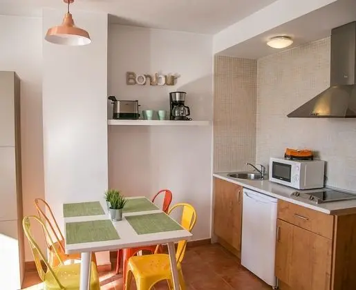 Apartamentos Zona Media - Mutfak