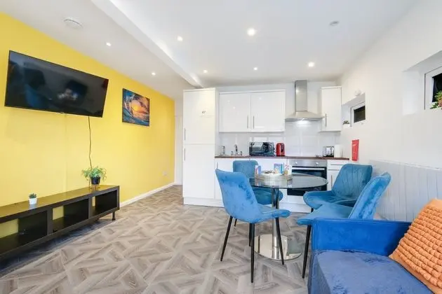 Apartamentul Kings House Hayes - İç Mekan
