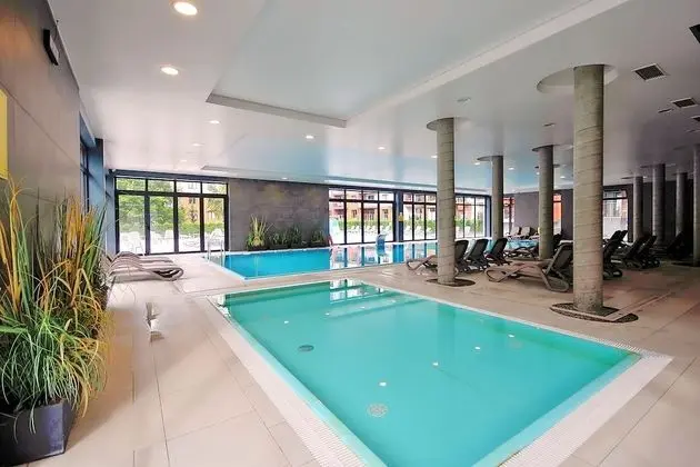 Apartamenty Nemo Polanki Park - Havuz
