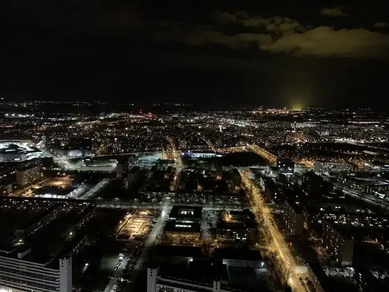 Apartamenty Sky Tower z wanną przy oknie