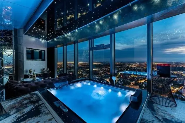 Apartamenty Sky Tower z wanną przy oknie - Öne Çıkan Resim