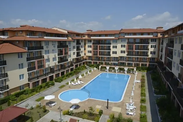 Apartcomplex Chateau Aheloy - Havuz