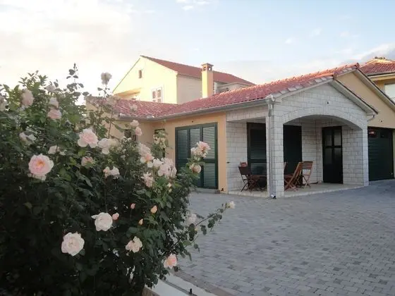 Apartmani AiA - Lobi