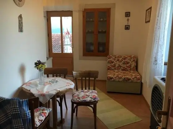 Apartmani Loredana - One-bedroom Apartment With Sea View