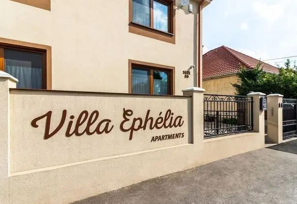 Apartmanovy dom Villa Ephélia - Dış Mekan