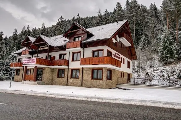 Apartmány TRI STUDNIČKY - Dış Mekan