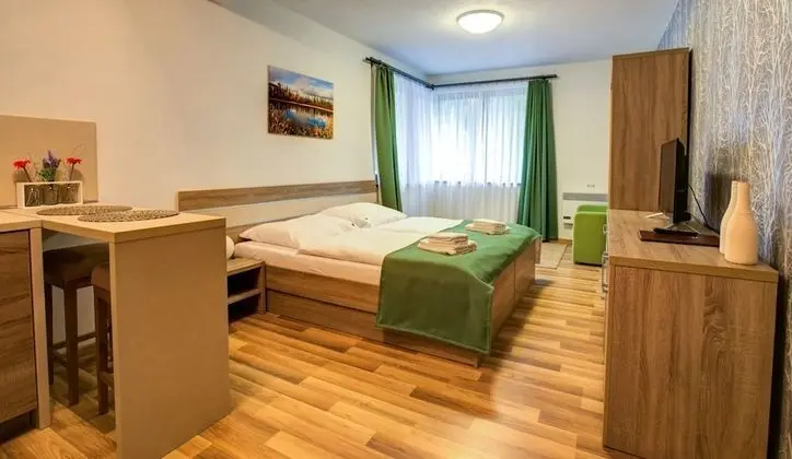 Apartmány TRI STUDNIČKY - Oda