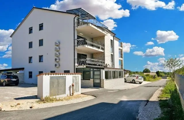 Apartment 1955