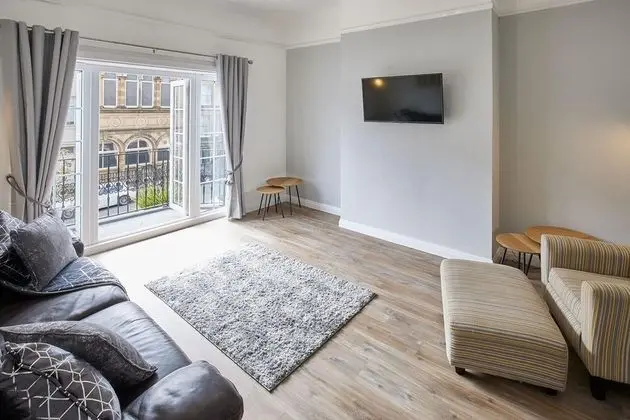 Apartment 2 at Glencoe