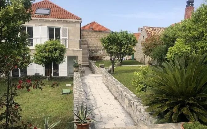 Apartment For 22 Pax In Cavtat