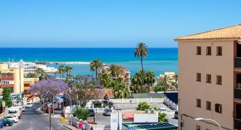 Apartment - 3 Bedrooms with WiFi - 107877