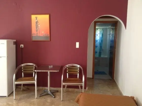 Apartment for 4 With Garden and Partial sea View - Oda Düzeni