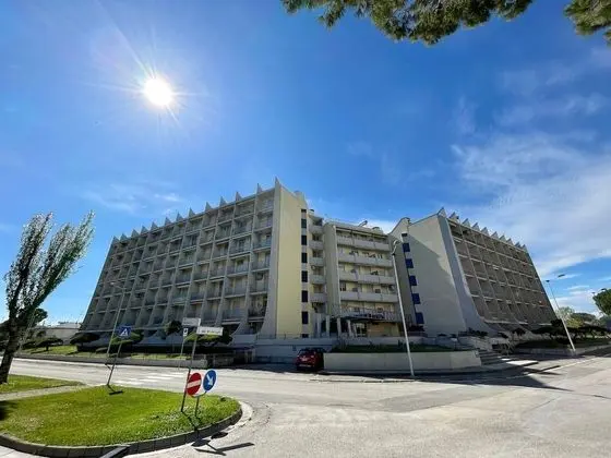 Apartment For 4 People With Terrace by Beahost Rentals