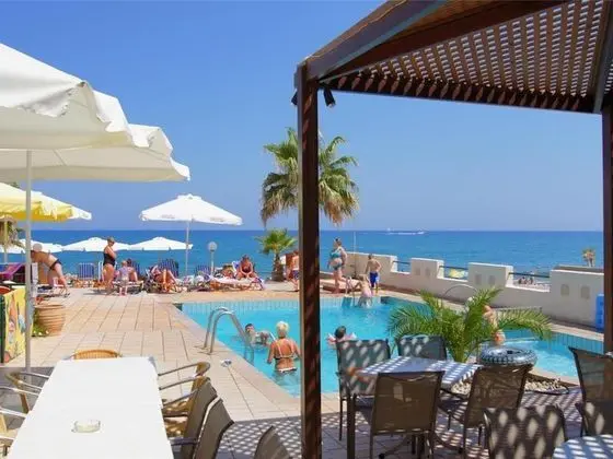 Apartment for 5 Persons, With Swimming Pool, Near the Beach - Dış Mekan