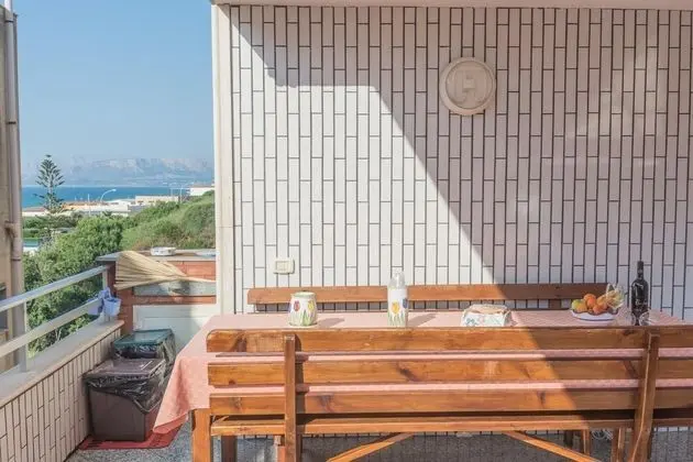 Apartment 8 bed Just 200 Meters From the sea - Oda