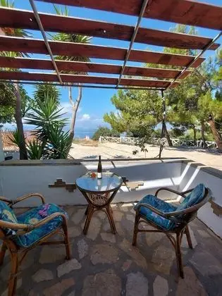 Apartment 800m From Koumeika, Samos