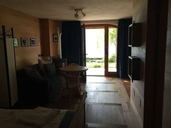 Apartment With a Splendid View Over Lake Come - Oda Düzeni
