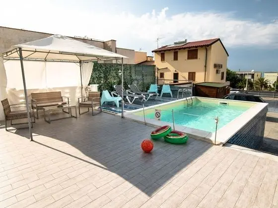 Apartment in Villa in Alcamo Marina With Swimming Pool - Havuz