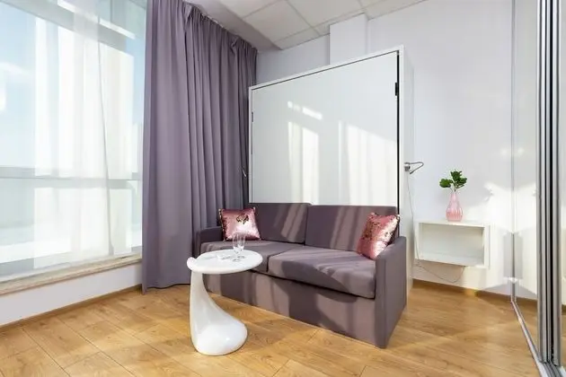 Apartment Aleje Jerozolimskie by Renters