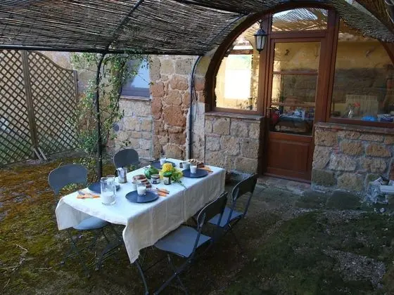 Apartment in an Organic Agriturismo With Sheep, Pool, Quiet Location