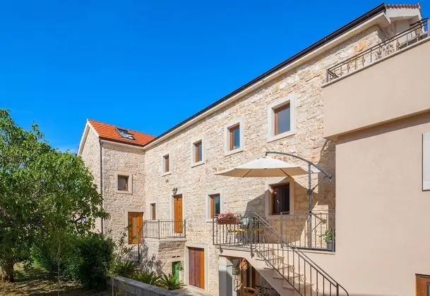 Apartment Ana On Island Hvar