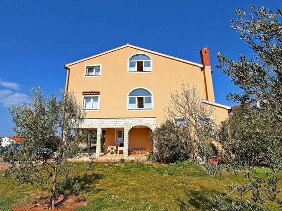 Apartment  Anica 770