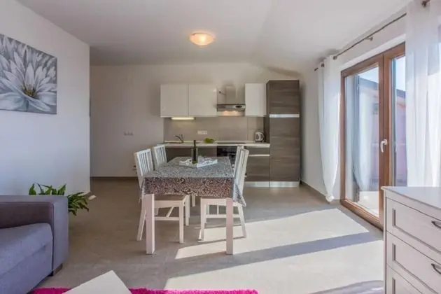 Apartment Anton RI 3 1 pax