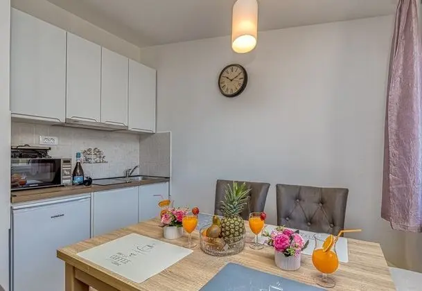 Apartment Antonia 220m From the Beach - Yerinde Yemek