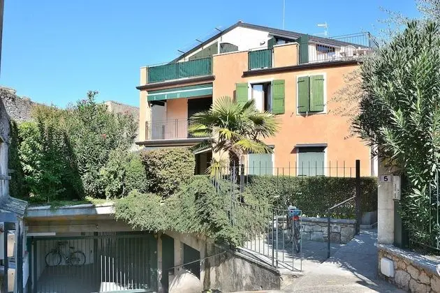 Apartment Benaco near Downtown