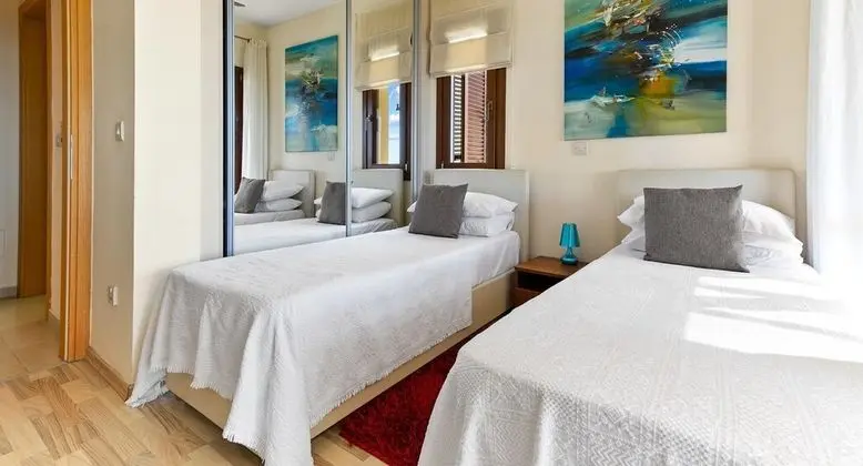 Apartment CC02 - Incredible Sea Views - Oda