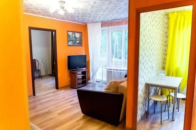 Apartment on Chernogryazskoy - Lobi