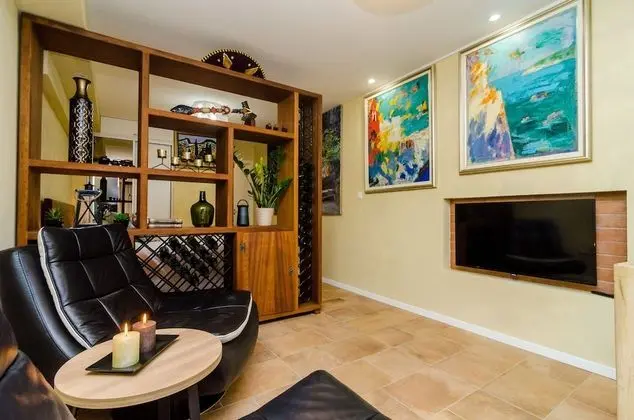 Apartment City Getaway