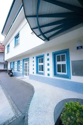 Apartment City with Parking - Dış Mekan