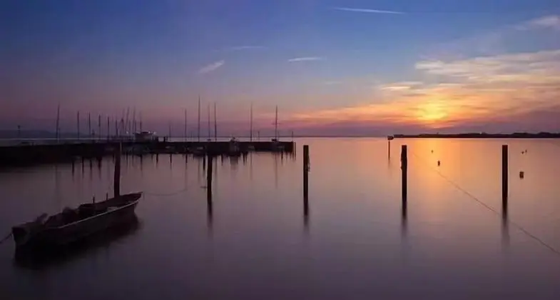 Apartment Close to Lake Ferienwohnung Seenah