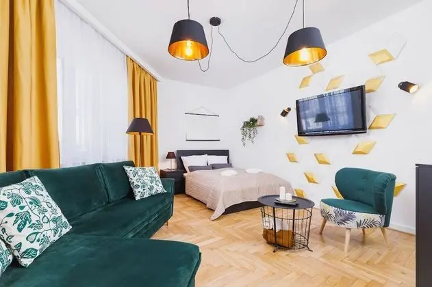 Apartment Daszynskiego Cracow by Renters