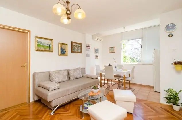 Apartment Domenica 2