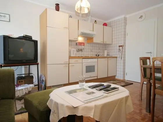Apartment in Eberndorf With Balcony, Garden, Bbq, Bicycles - Mutfak