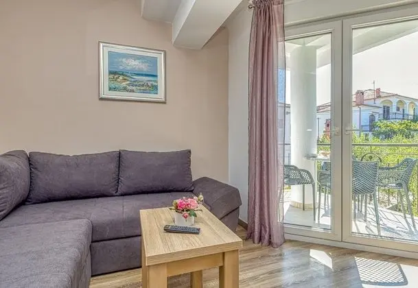Apartment Ela 220m From the Beach - İç Mekan