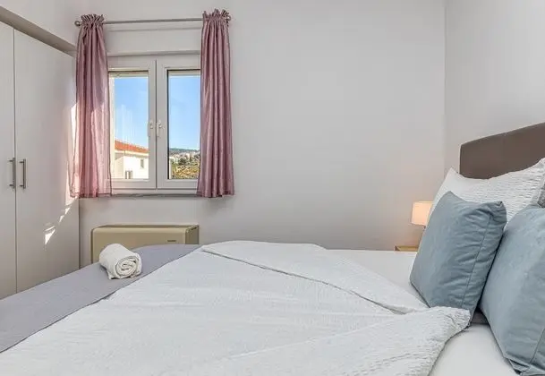 Apartment Ela 220m From the Beach - Oda