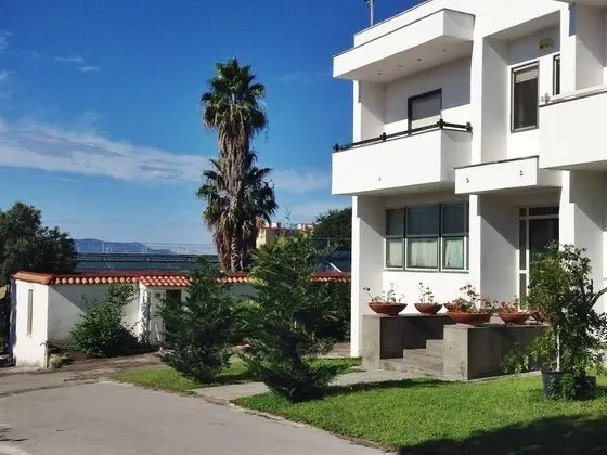 Apartment at the Foot of Mt. Vesuvius