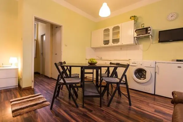 Apartment for Friends - Mutfak