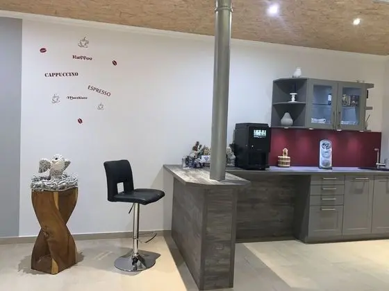 Apartment Garten near Airport - Yerinde Yemek