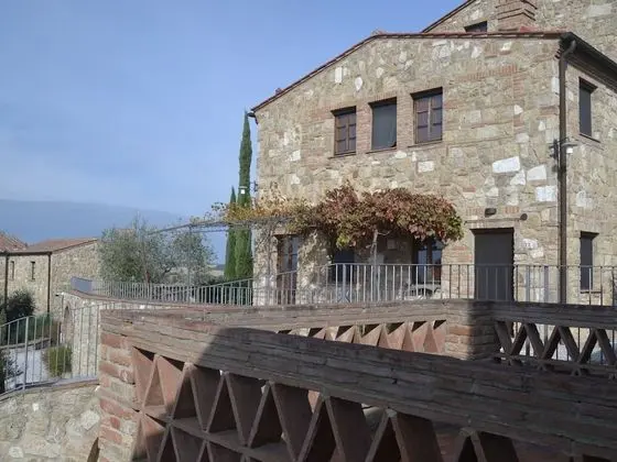 Apartment in the Village of Asciano With 2 Pools in the Hills of Siena