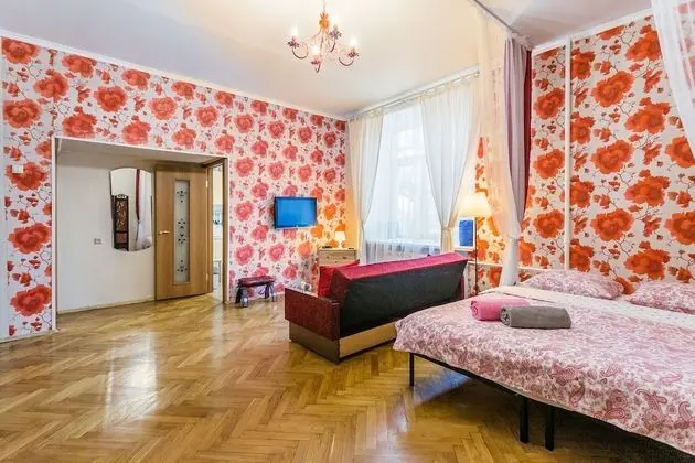 Apartment on Goncharnaya Naberezhnaya