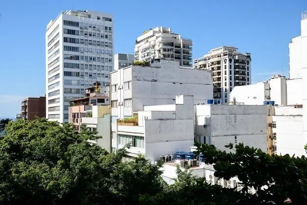 Apartment in Ipanema two Blocks From the Beach Cavirio Vp604